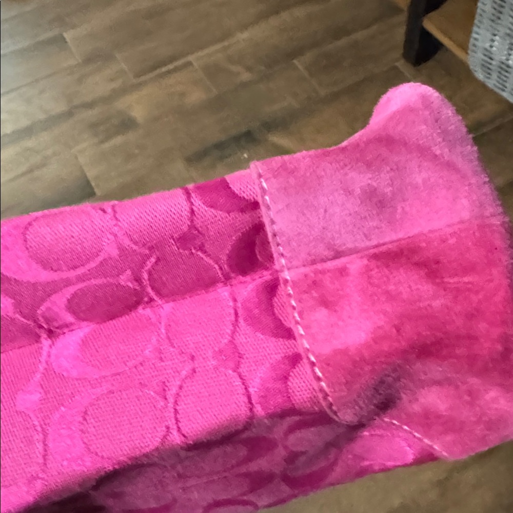 Coach Fuchsia Shoulder Bag - Picture 5 of 8